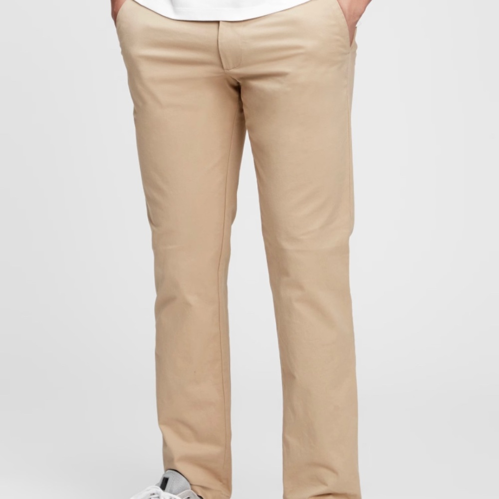 Modern Khakis in Straight Fit with GapFlex 29 waist / 30 inseam